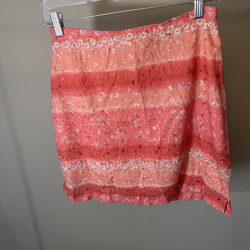 Vintage Y2K Mini Skirt Pink Floral Embroidered By Exact Change Coquette Size 7